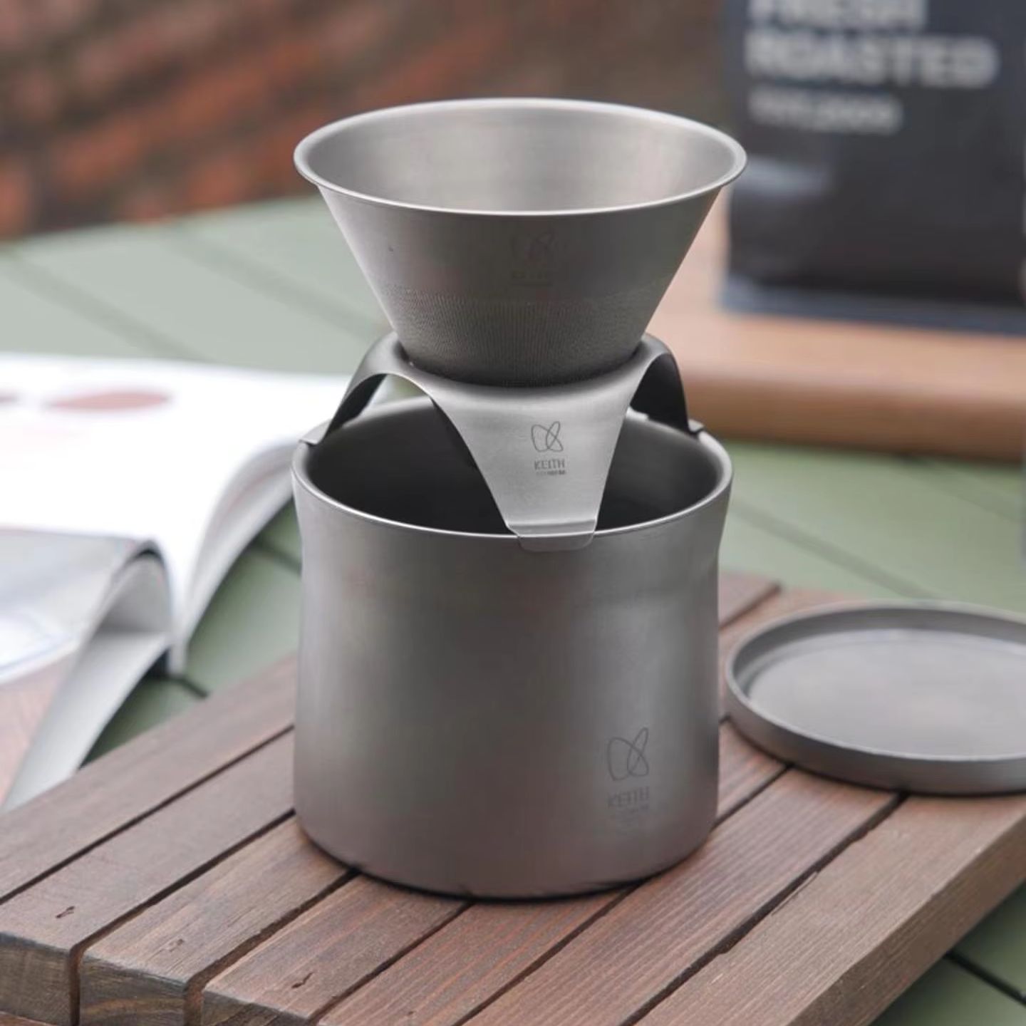 Set per Caffè a Goccia KEITH i - Outdoor Camping Wallpaper recensione e prezzo